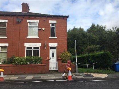 3 Bed End Terrace, Oldham Road, M24