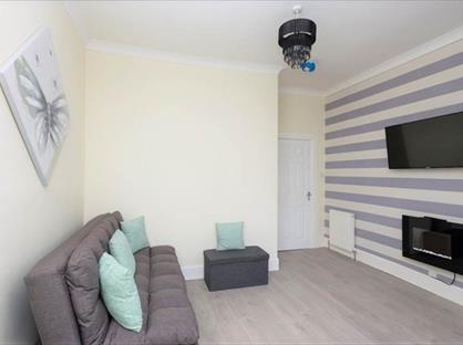 1 Bed Flat, Ashvale Place, AB10