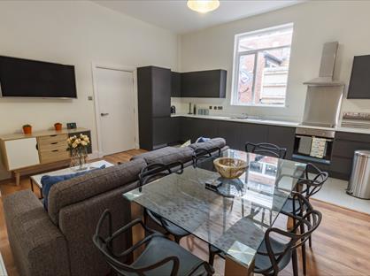 3 Bed Terraced House, Bold Street, L1