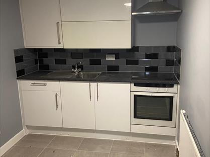 Studio Flat, Albion Street, LU6