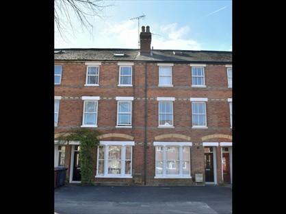 8 Bed Terraced House, Addington Road, RG1