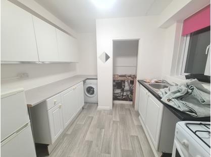 2 Bed Flat, Turners Hill, EN8