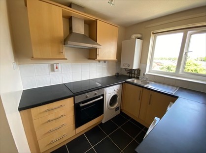 1 Bed Flat, Fletcher Close, RG21