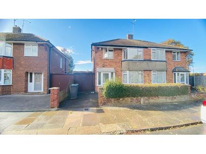 3 Bed Semi-Detached House, Aldhous Close, LU3