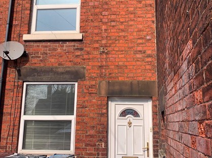 1 Bed Terraced House, Southbank Street, ST13