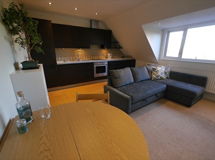 2 Bed Flat, Wilderness Road, GU2