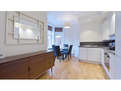 1 Bed Flat, King Street, W6