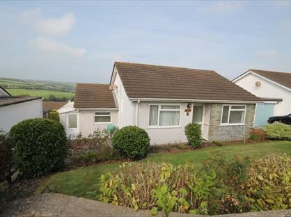 3 Bed Bungalow, Roselidden Parc, TR13