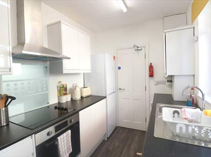 4 Bed Terraced House, Stoneley Road, CW1