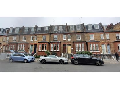 3 Bed Terraced House, Warriner Gardens, SW11