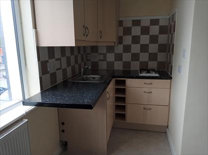 Studio Flat, Port Street, SK14