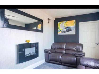 3 Bed Semi-Detached House, Murcroft Stourbridge, DY9