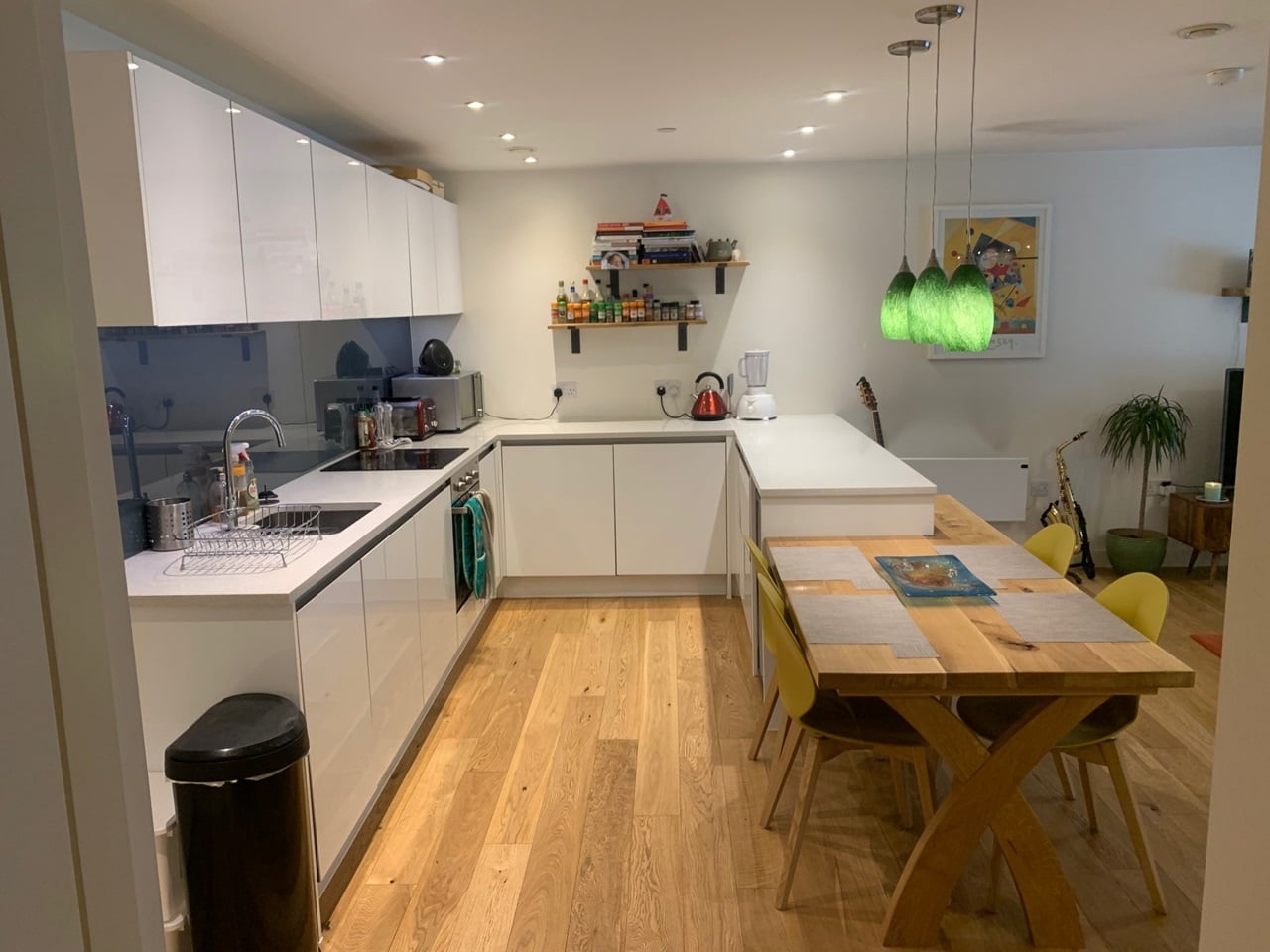 2 Bed Flat, Munday Street, M4 photo 4