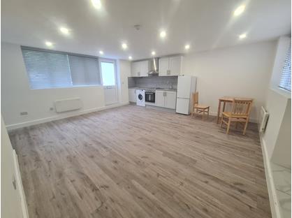 Studio Flat, Whitefoot Lane, BR1