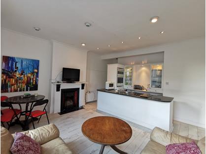 2 Bed Flat, Richmond Road, TW1