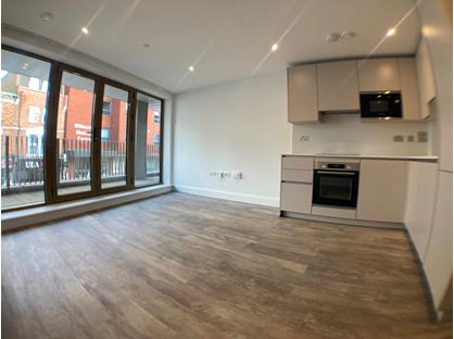 2 Bed Flat, High Road, NW10