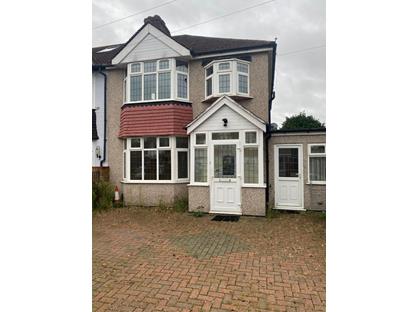 3 Bed Semi-Detached House, Boundaries Road, TW13