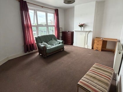 1 Bed Flat, Tonbridge Road, ME16