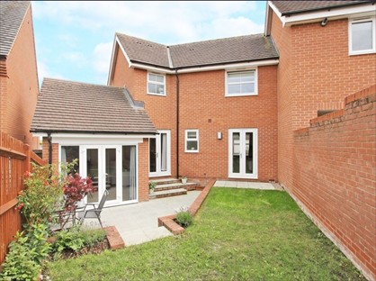 3 Bed Semi-Detached House, Ryeland Way, SP11