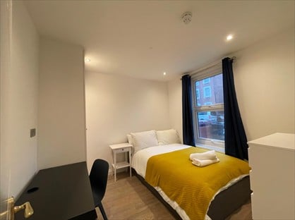 Room in a Shared House, Waylen Street, RG1