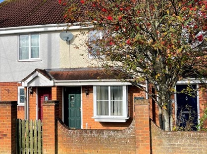 2 Bed Terraced House, Victoria Road, BA12