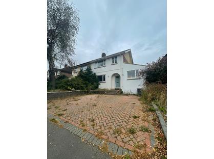 5 Bed Semi-Detached House, Farley Hill, LU1