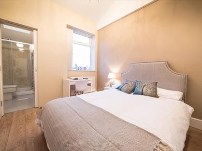 Room in a Shared House, Gradwell Street, SK3