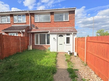 3 Bed Terraced House, Calamint Road, CM8