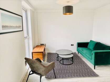 2 Bed Flat, Middlewood Plaza, M5