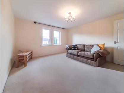 2 Bed Flat, Warmington Avenue, NG31