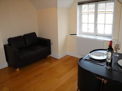 1 Bed Flat, Northwood, HA6