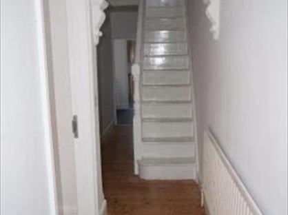 4 Bed Semi-Detached House, Newcombe Road, SO15