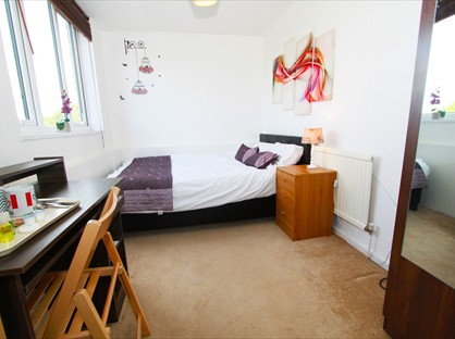 Room in a Shared Flat, New Place Square, SE16
