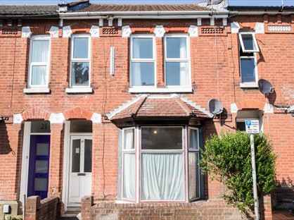 5 Bed Terraced House, Milton Road, SO15