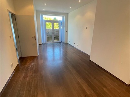 Studio Flat, High Wycombe, HP12