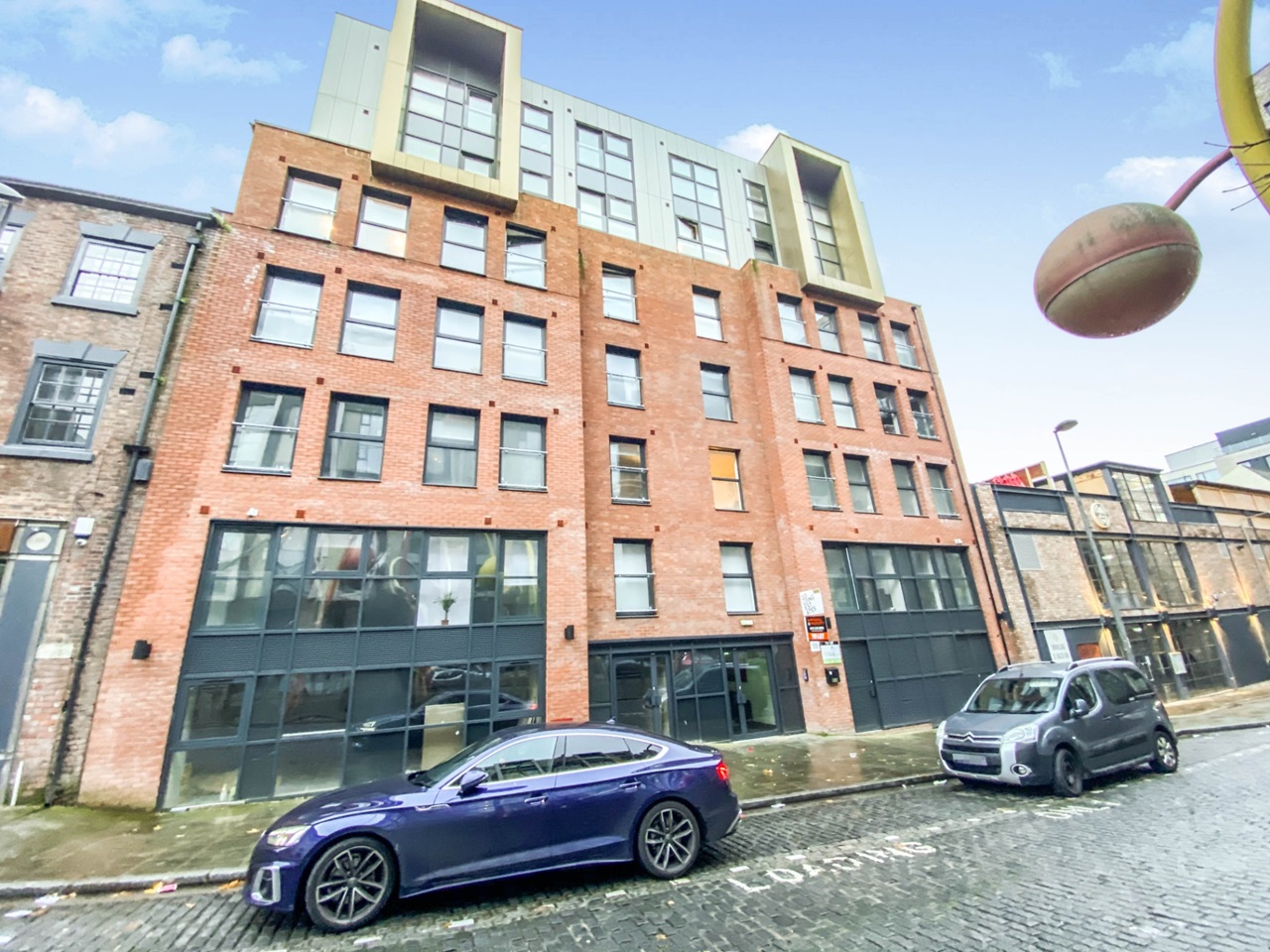 1 Bed Flat, Wolstenholme Square, L1, N1 7GU