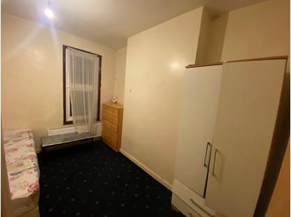 Room in a Shared House, Westbury Road, E17