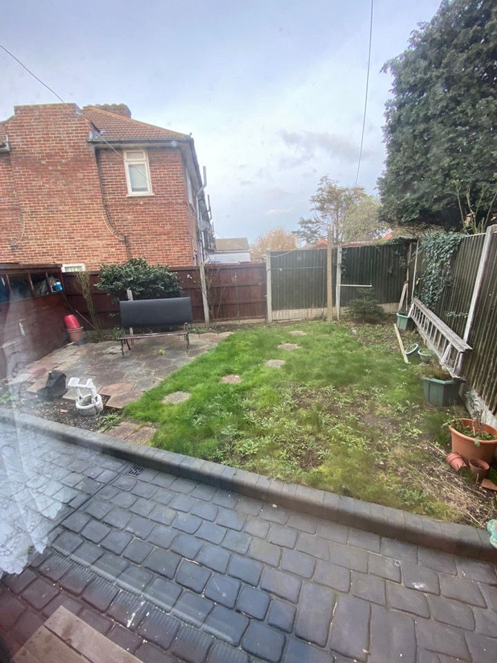 Dagenham 3 Bed SemiDetached House, Chaplin Road, RM9 To Rent Now