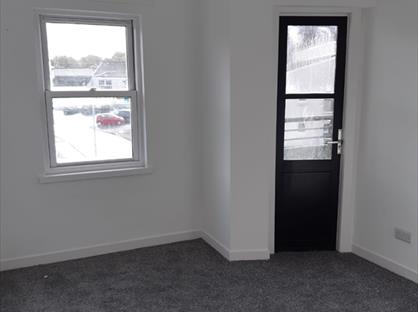 1 Bed Flat, Pathhead, ML11