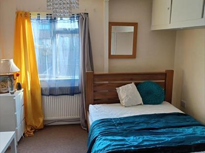 Room in a Shared House, Stebbings, SS16