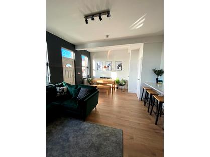 Room in a Shared House, Stanningley Road, LS13