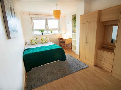 Room in a Shared Flat, Drew Road, E16