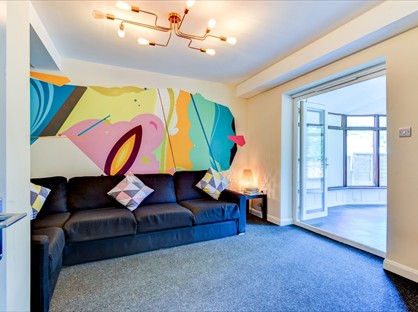 6 Bed Semi-Detached House, Auckland Drive, BN2