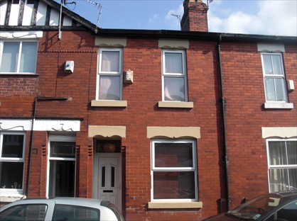 2 Bed Terraced House, Stanley Avenue, M14