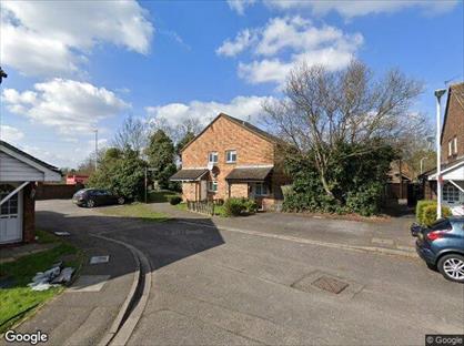 1 Bed Flat, Hindhead Close, UB8