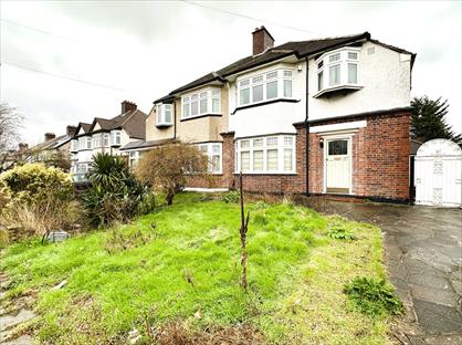 3 Bed Semi-Detached House, Woodyates Road, SE12
