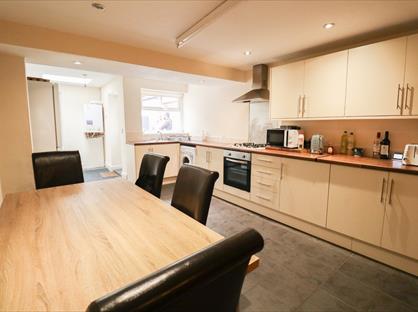 4 Bed Terraced House, Cecilia Road, LE2