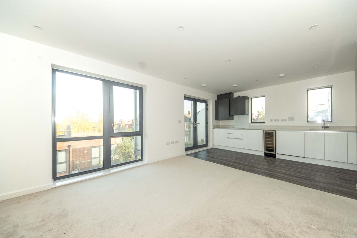 London 1 Bed Flat, Featherstone Apartments, SE15 To Rent Now for £