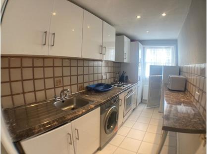 1 Bed Flat, Southwick Street, W2