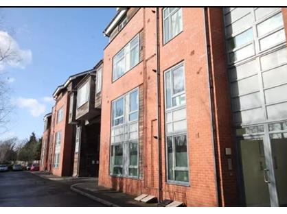 2 Bed Flat, Dukes Court, M30